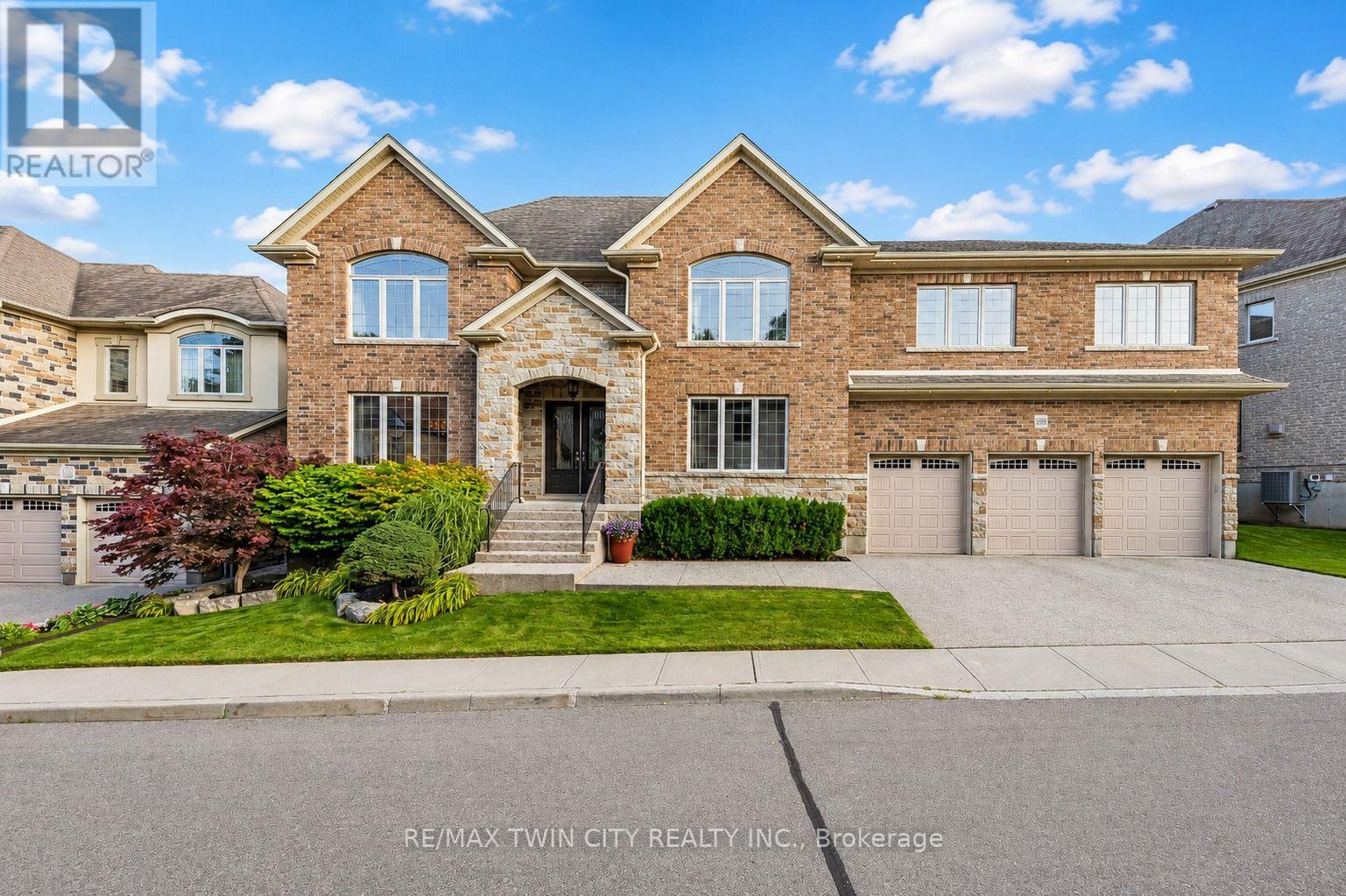 3 - 258 EDGEWATER CRESCENT, Kitchener, Ontario