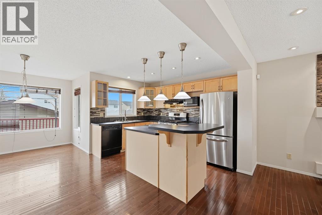 646 Everridge Drive Sw, Calgary, Alberta  T2Y 4w5 - Photo 9 - A2311039