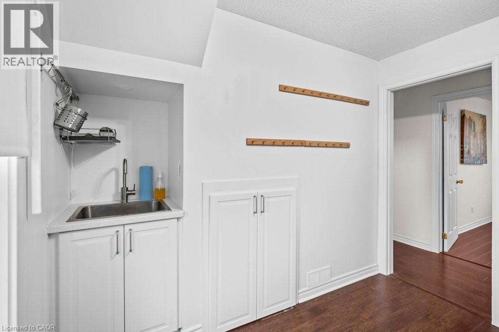 15 Melrose Avenue N Unit# Upper, Hamilton, Ontario  L8L 6X3 - Photo 3 - 40836315