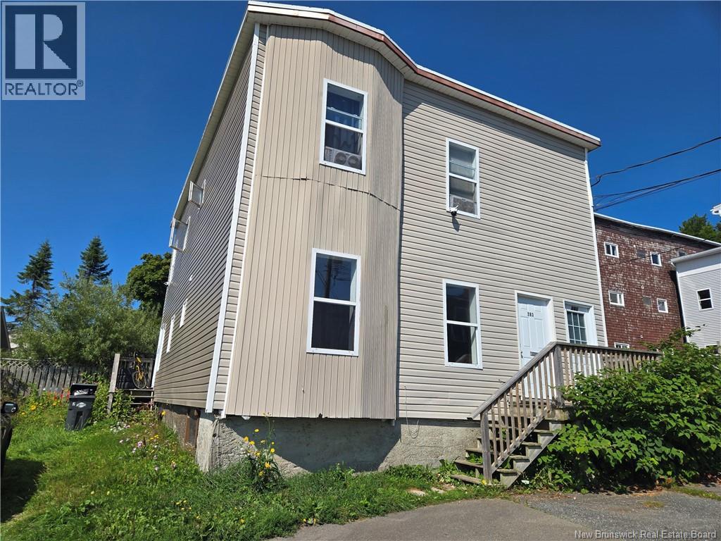 281-283 Wentworth Street, Saint John, New Brunswick  E2L 2T9 - Photo 2 - NB146581
