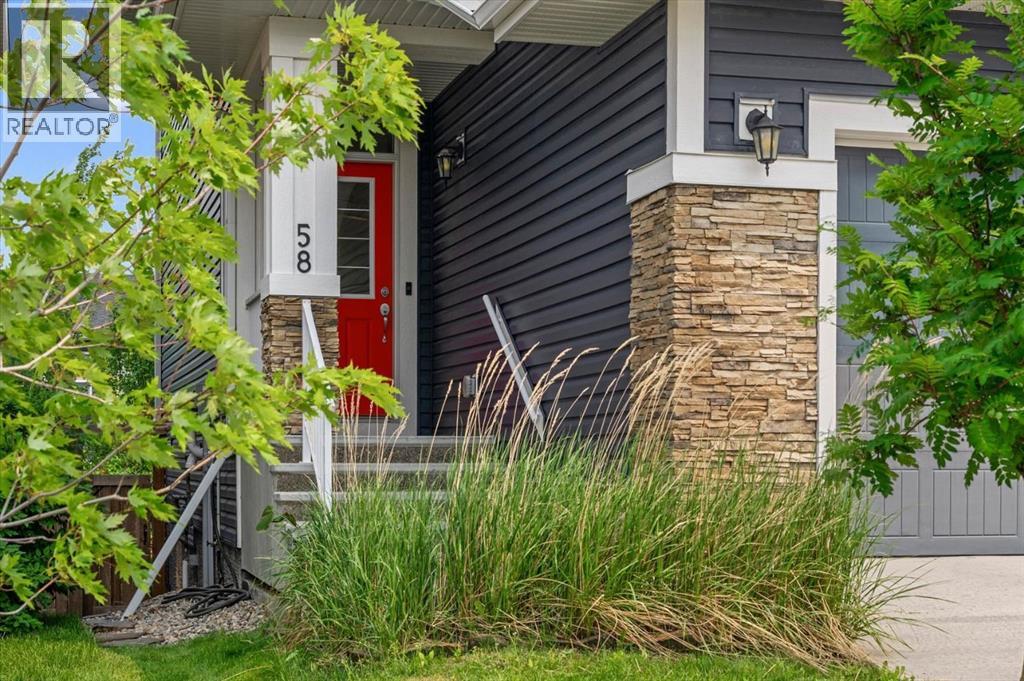 58 Crestbrook Drive Sw, Calgary, Alberta  T3B 6G4 - Photo 2 - A2319915