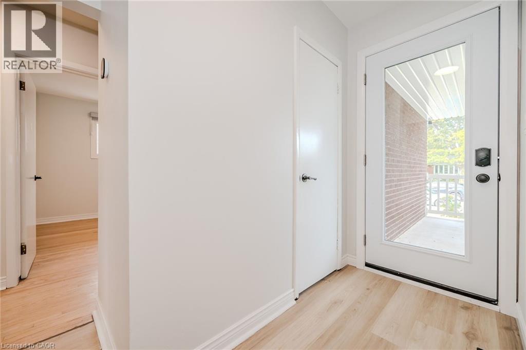 38 Endfield Avenue Unit# Main, Hamilton, Ontario  L8T 2L4 - Photo 4 - 40844740