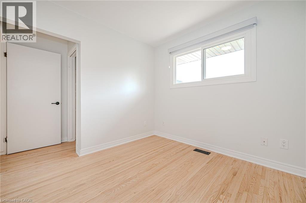 38 Endfield Avenue Unit# Main, Hamilton, Ontario  L8T 2L4 - Photo 17 - 40844740