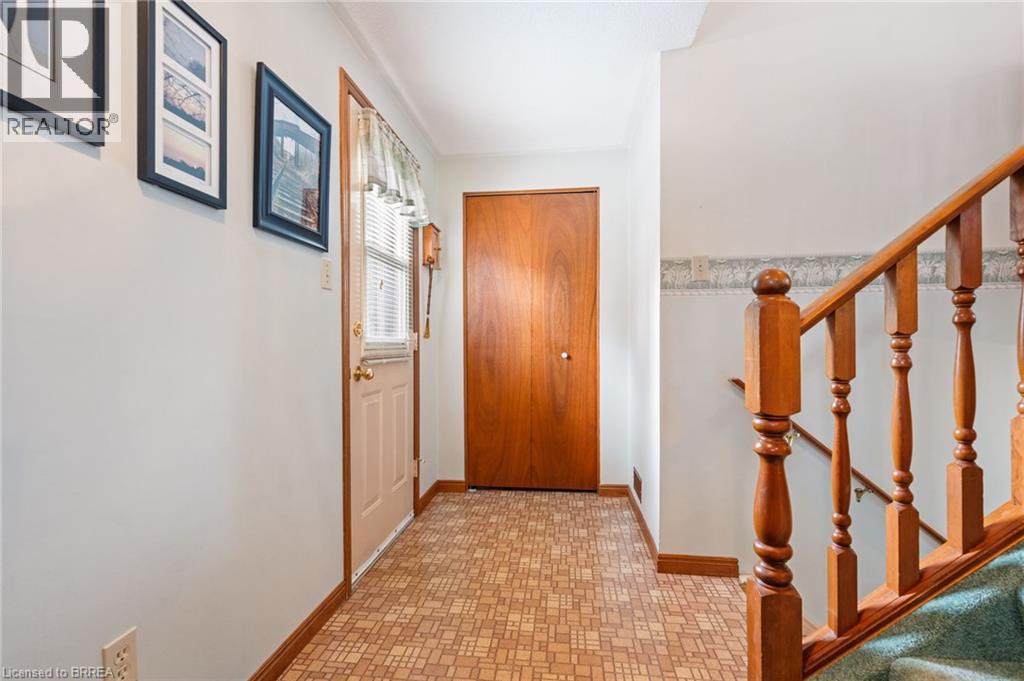 55 Edward Street, Brantford, Ontario  N3S 1V4 - Photo 3 - 40857597