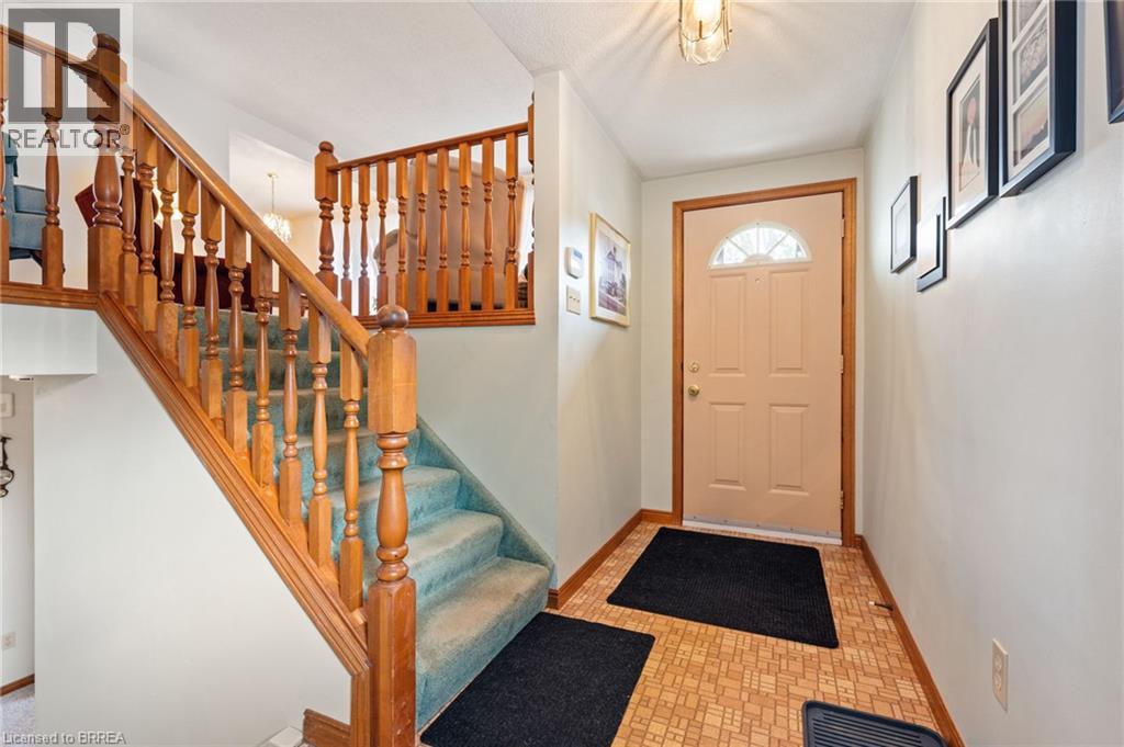 55 Edward Street, Brantford, Ontario  N3S 1V4 - Photo 4 - 40857597