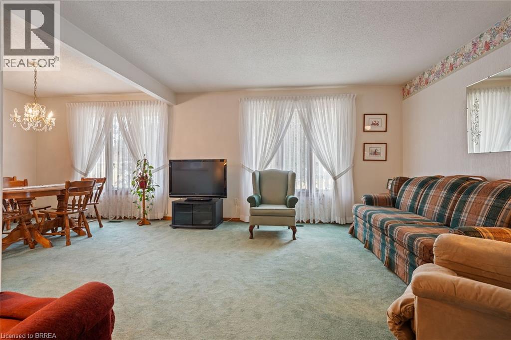 55 Edward Street, Brantford, Ontario  N3S 1V4 - Photo 6 - 40857597