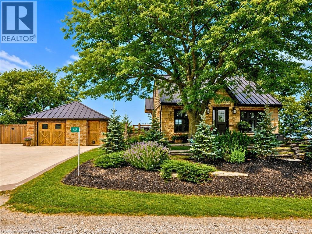 665 Ridge Road, Stoney Creek, Ontario  L8J 2Y2 - Photo 2 - 40851264
