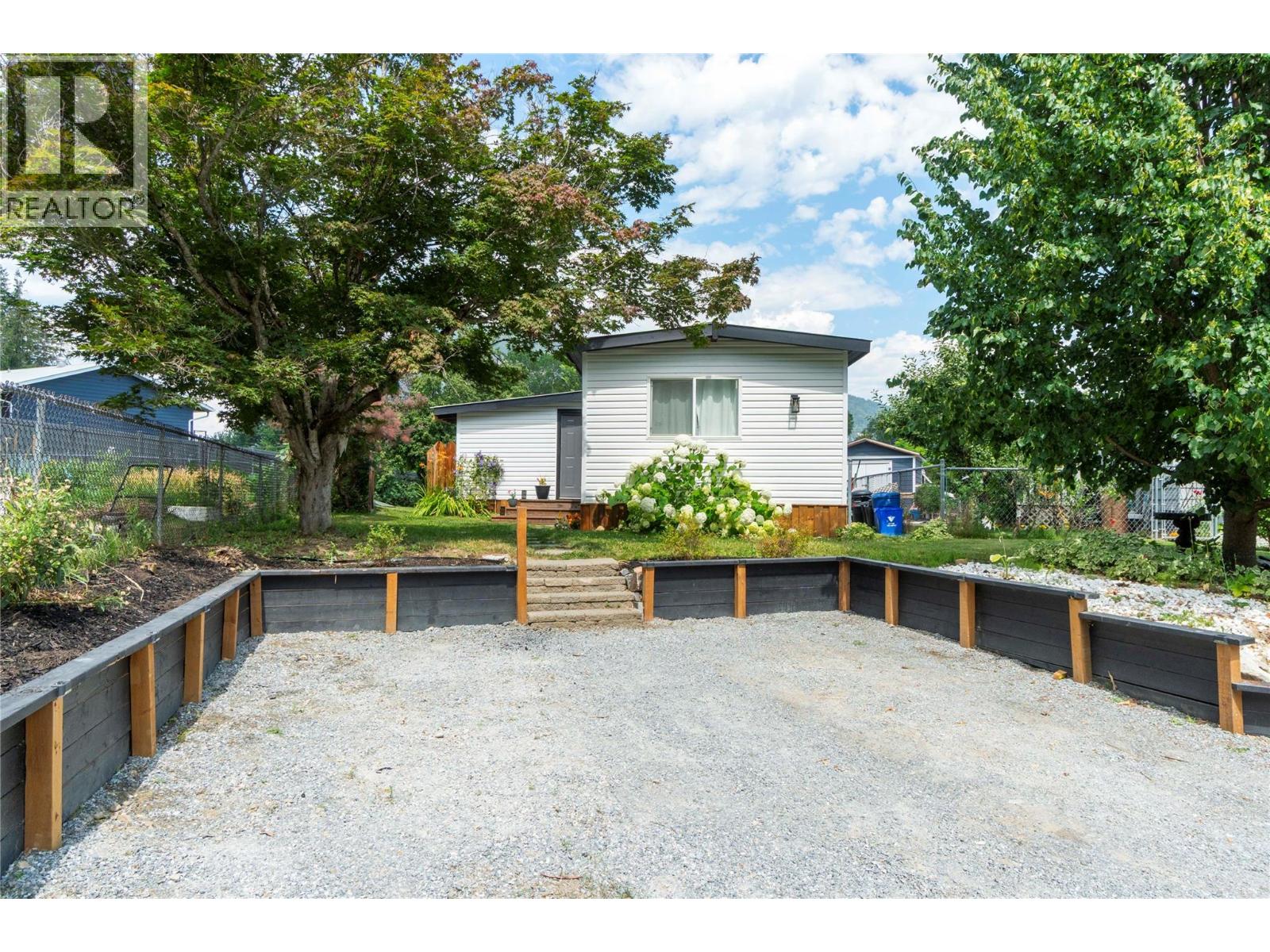 5131 69 Avenue Ne, Canoe, British Columbia  V0E 1K0 - Photo 23 - 10395200