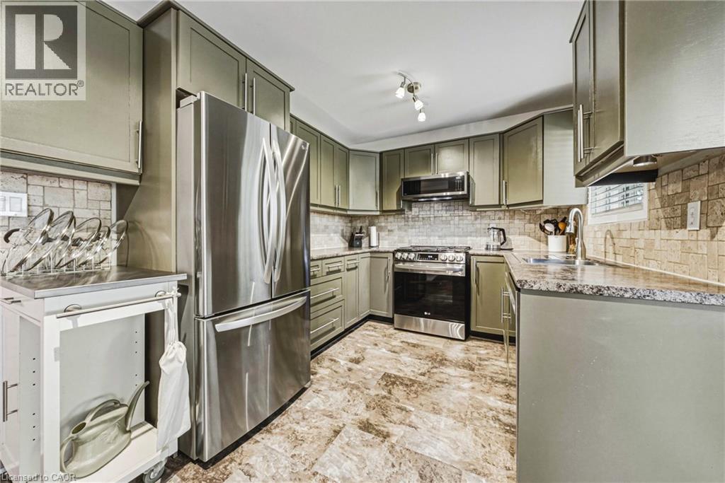 38 Fairgreen Close, Cambridge, Ontario  N1T 1T6 - Photo 13 - 40858028