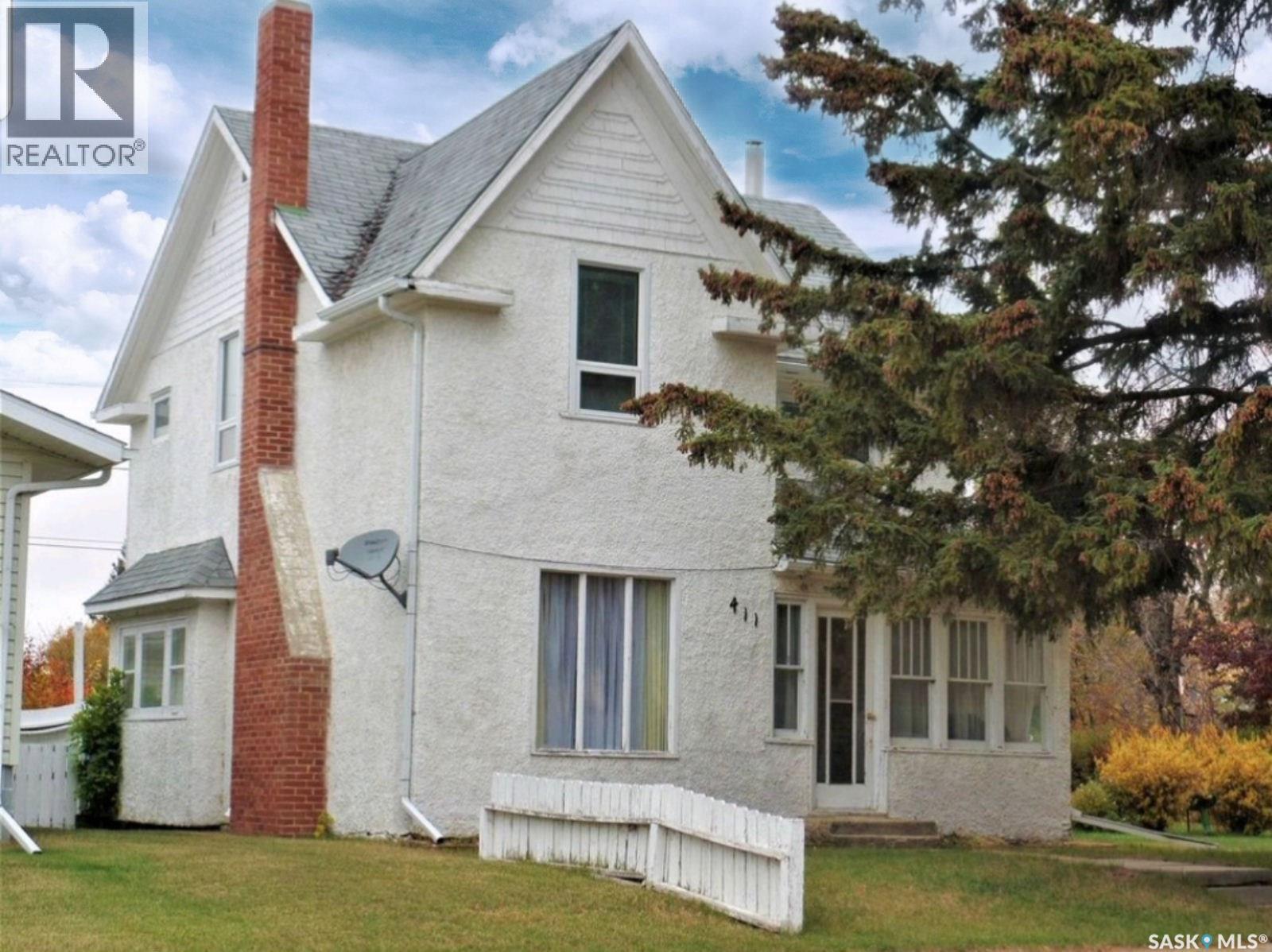 411 1st Street W, Wilkie, Saskatchewan  S0K 4W0 - Photo 1 - SK046551