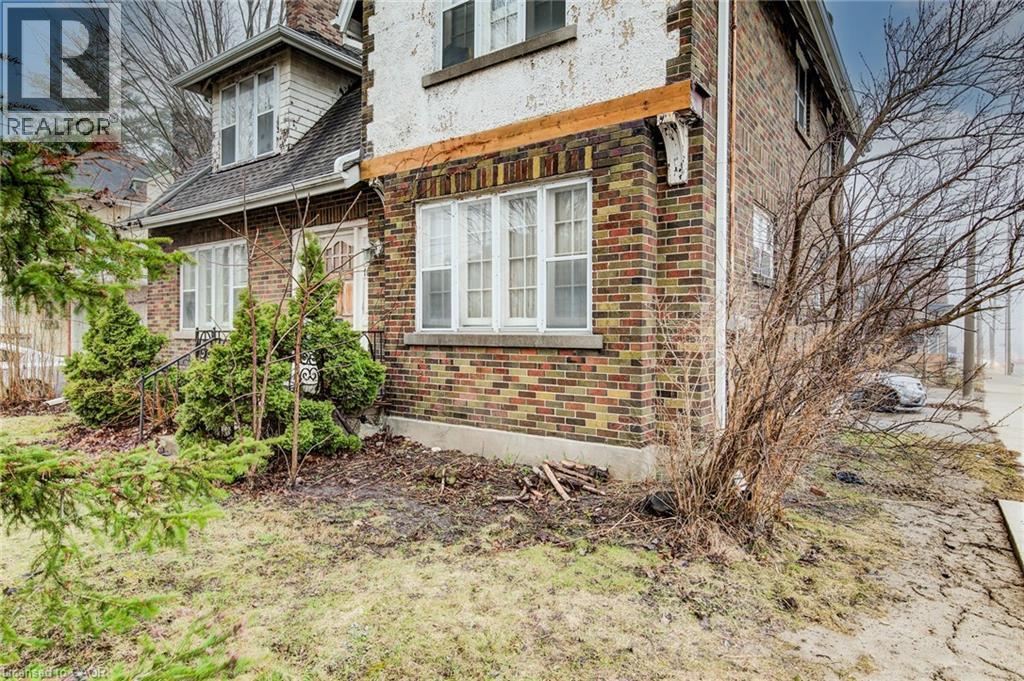 71 Margaret Avenue, Kitchener, Ontario  N2H 4H3 - Photo 4 - 40813869