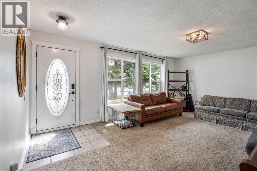 447 9 Street W, Cardston, Alberta  T0K 0K0 - Photo 3 - A2313456