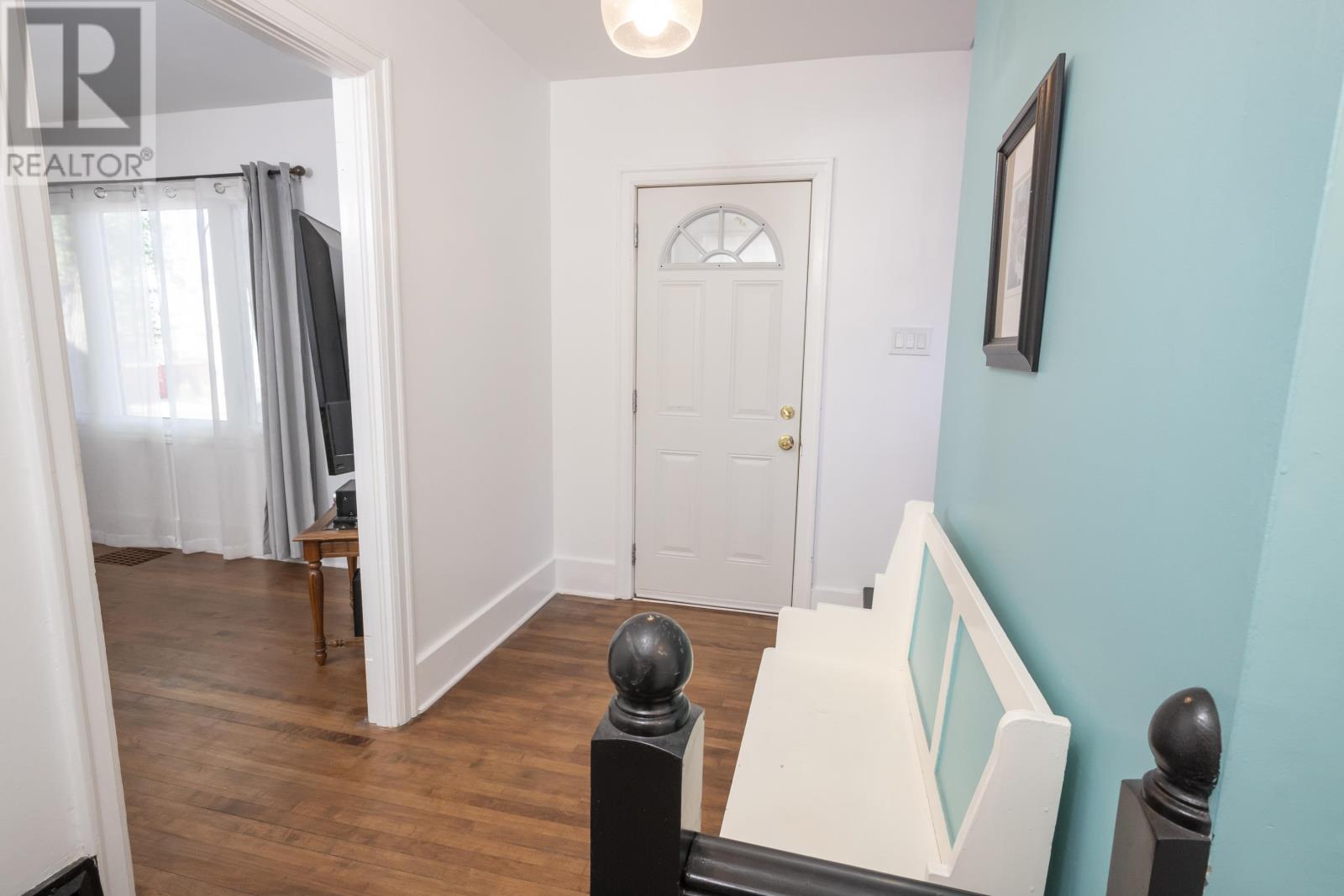 105 Machar Ave, Thunder Bay, Ontario  P7B 2Y5 - Photo 7 - TB2602507