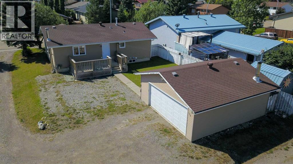 204 10 Avenue Ne, Sundre, Alberta  T0M 1X0 - Photo 5 - A2338115