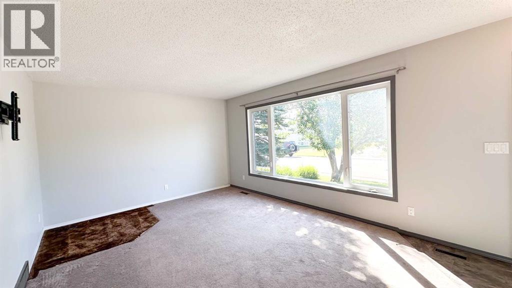204 10 Avenue Ne, Sundre, Alberta  T0M 1X0 - Photo 9 - A2338115