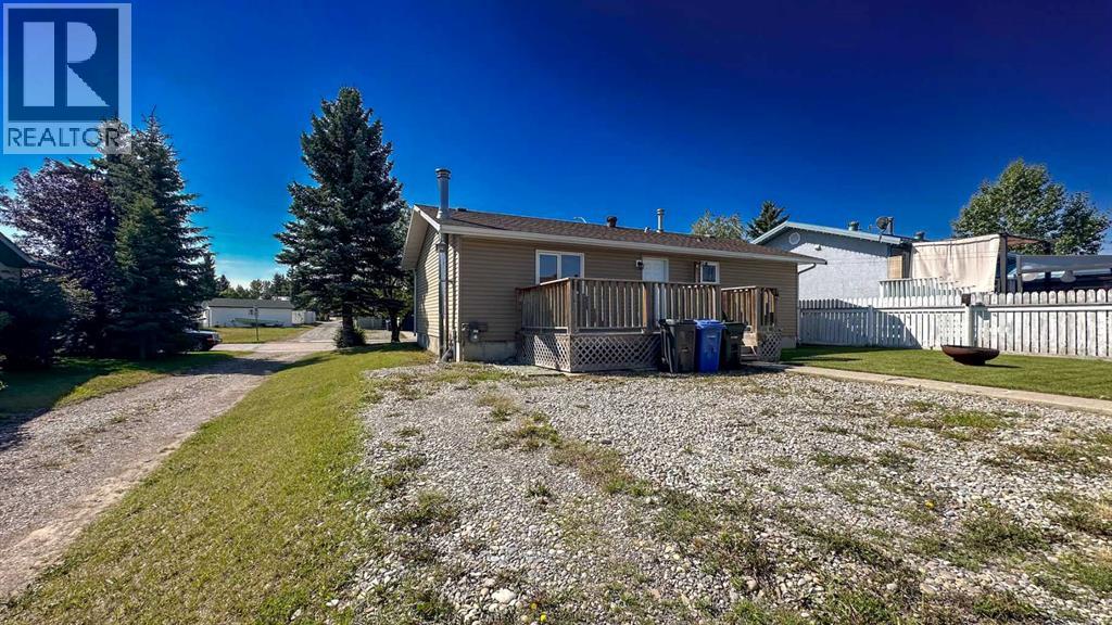 204 10 Avenue Ne, Sundre, Alberta  T0M 1X0 - Photo 37 - A2338115