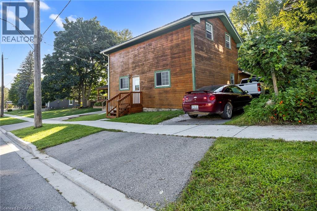35 Ann Street, Ingersoll, Ontario  N5C 2E9 - Photo 2 - 40857563