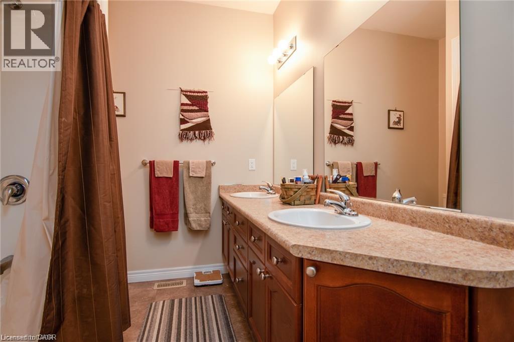 44 Livingston Boulevard Unit# 11, Baden, Ontario  N3A 4M7 - Photo 28 - 40857922