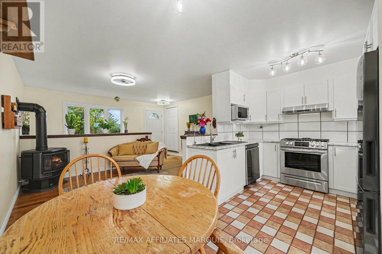 428 Johnston Road, Athens, Ontario  K0G 1R0 - Photo 3 - X13710206