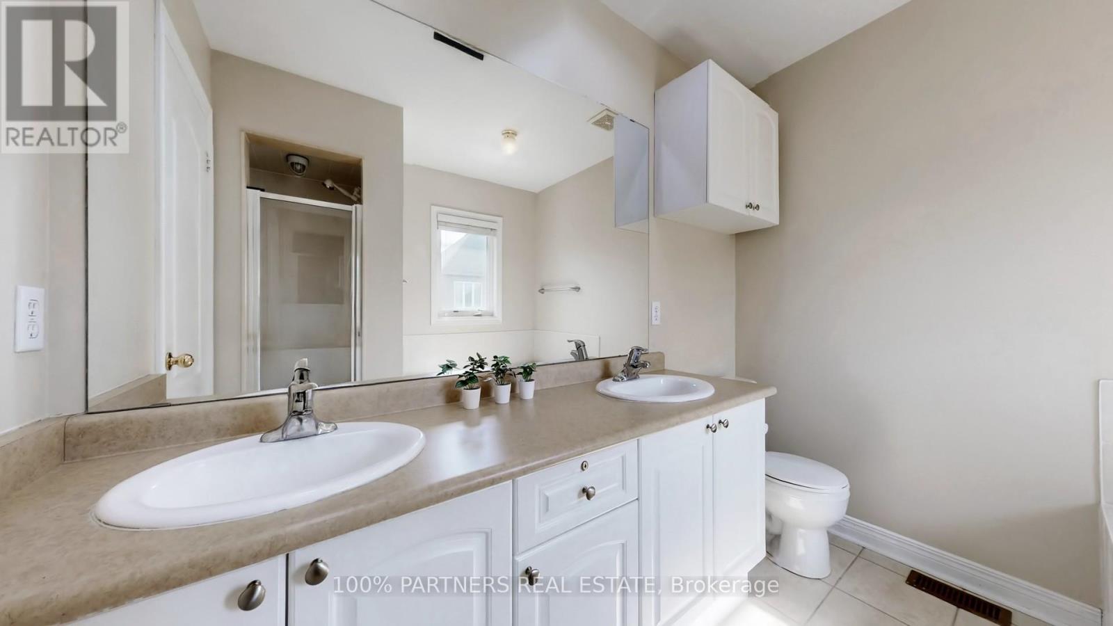 62 Macedonia Court, Newmarket, Ontario  L3X 2W8 - Photo 21 - N13707696