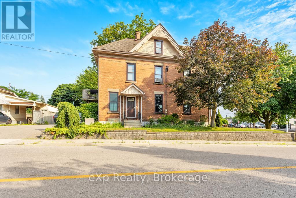 22 Harvey Street, Tillsonburg, Ontario N4G 3J6 - Photo 1 - X12283000