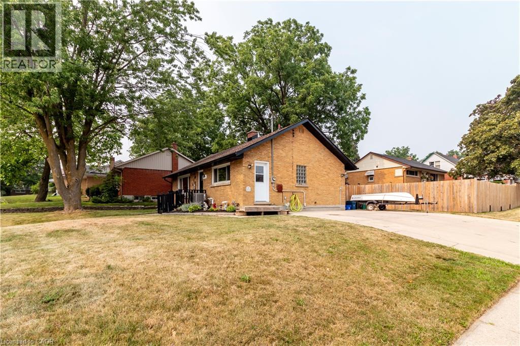 124 Dover Street, Waterloo, Ontario  N2J 1Z6 - Photo 37 - 40857980