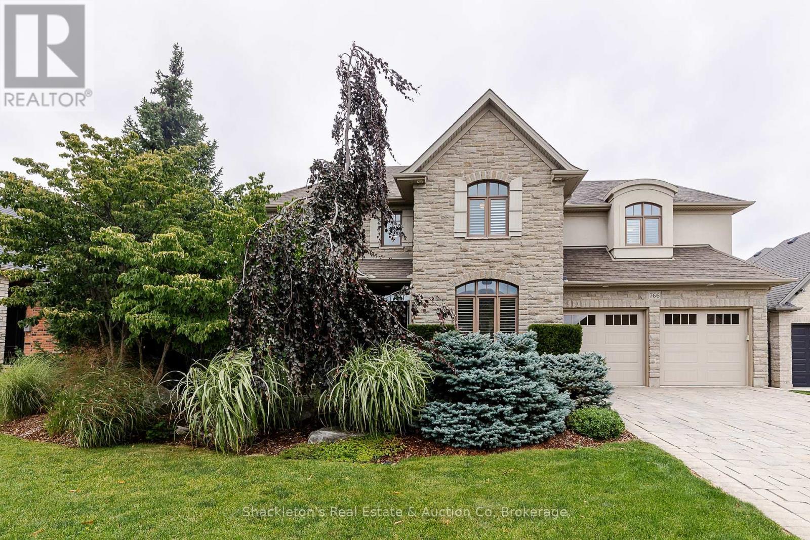 766 Eagletrace Drive, London North, Ontario  N6G 0E9 - Photo 1 - X13710338