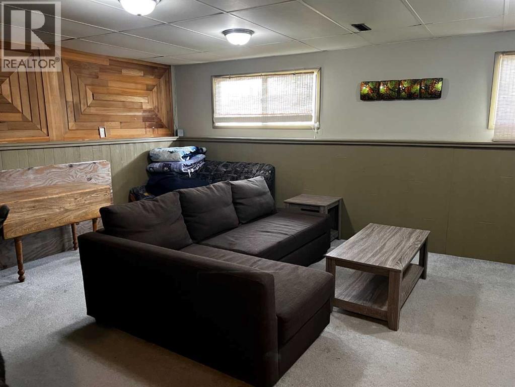 813 7 A Street, Fox Creek, Alberta  T0H 1P0 - Photo 25 - A2326722