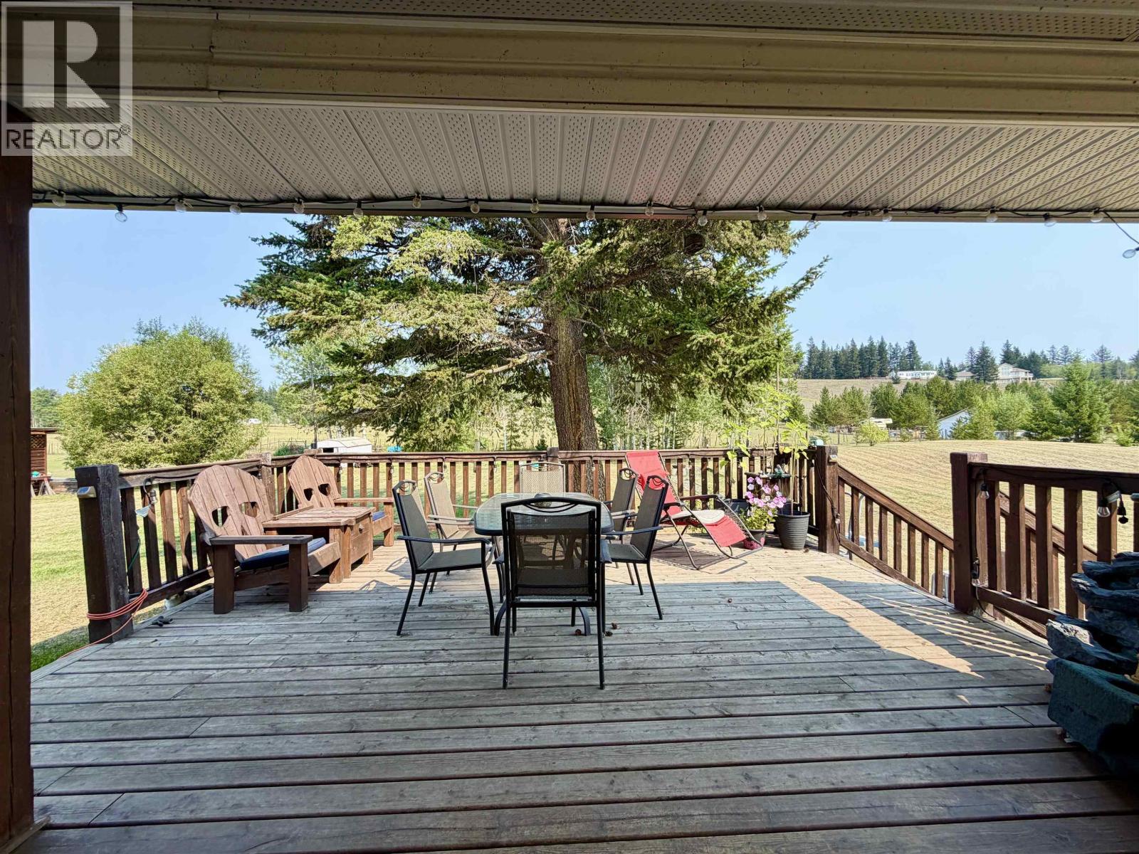5581 Lakeside Court, 103 Mile House, British Columbia  V0K 2E1 - Photo 17 - R3158551