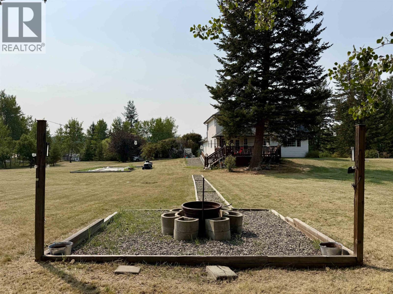 5581 Lakeside Court, 103 Mile House, British Columbia  V0K 2E1 - Photo 37 - R3158551