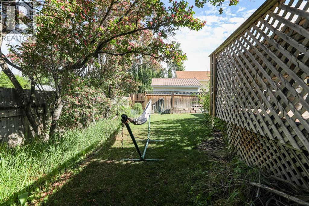 18 Garden Place, Magrath, Alberta  T0K 1J0 - Photo 36 - A2316419