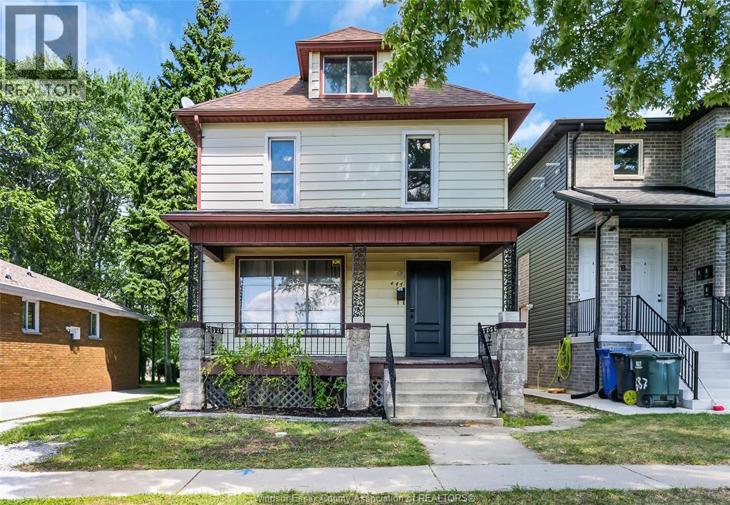 444 Crawford, Windsor, Ontario  N9A 5C4 - Photo 1 - 26020693