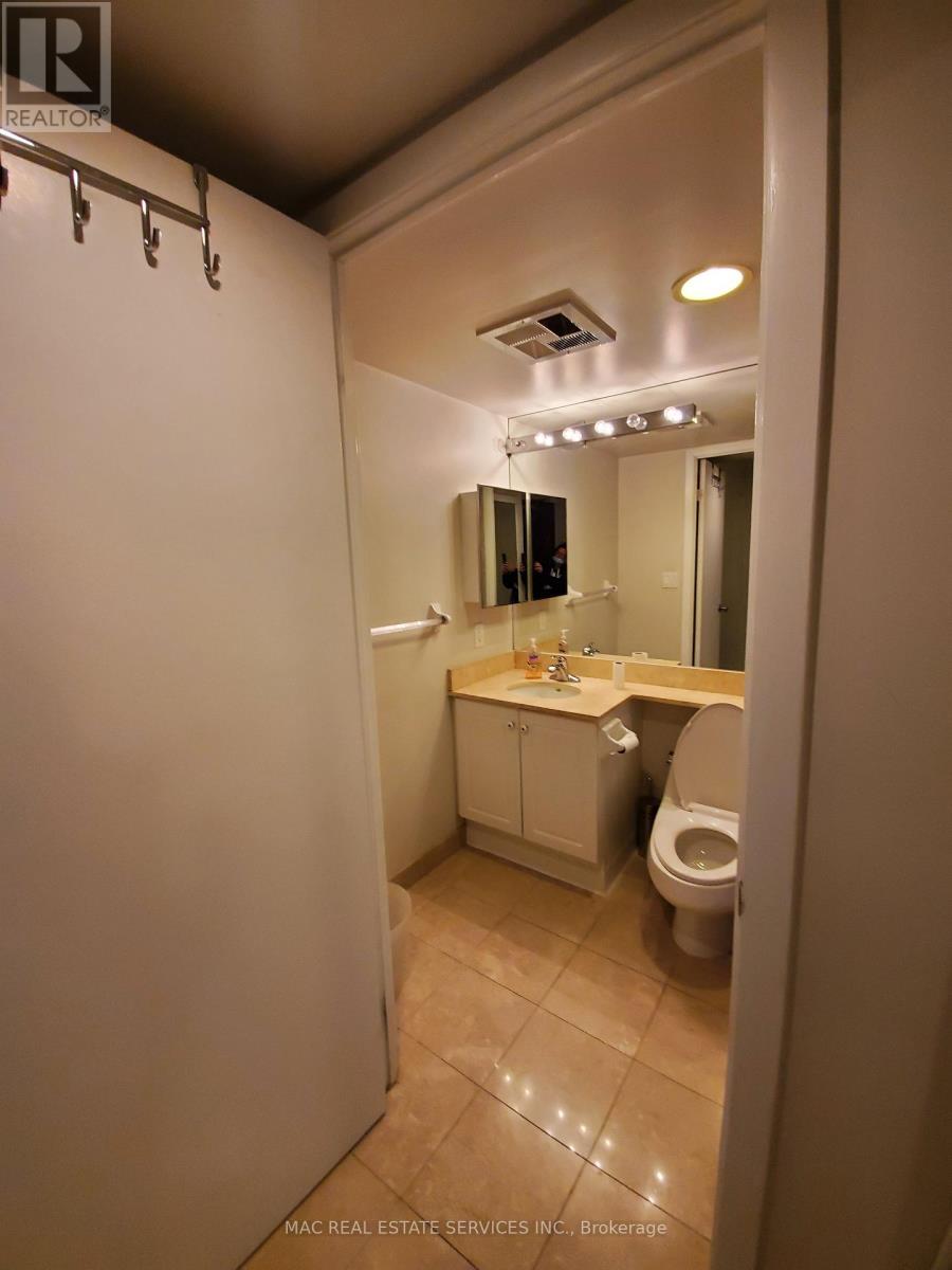 3402 - 210 Victoria Street, Toronto, Ontario M5B 2R3 - Photo 9 - C13710236