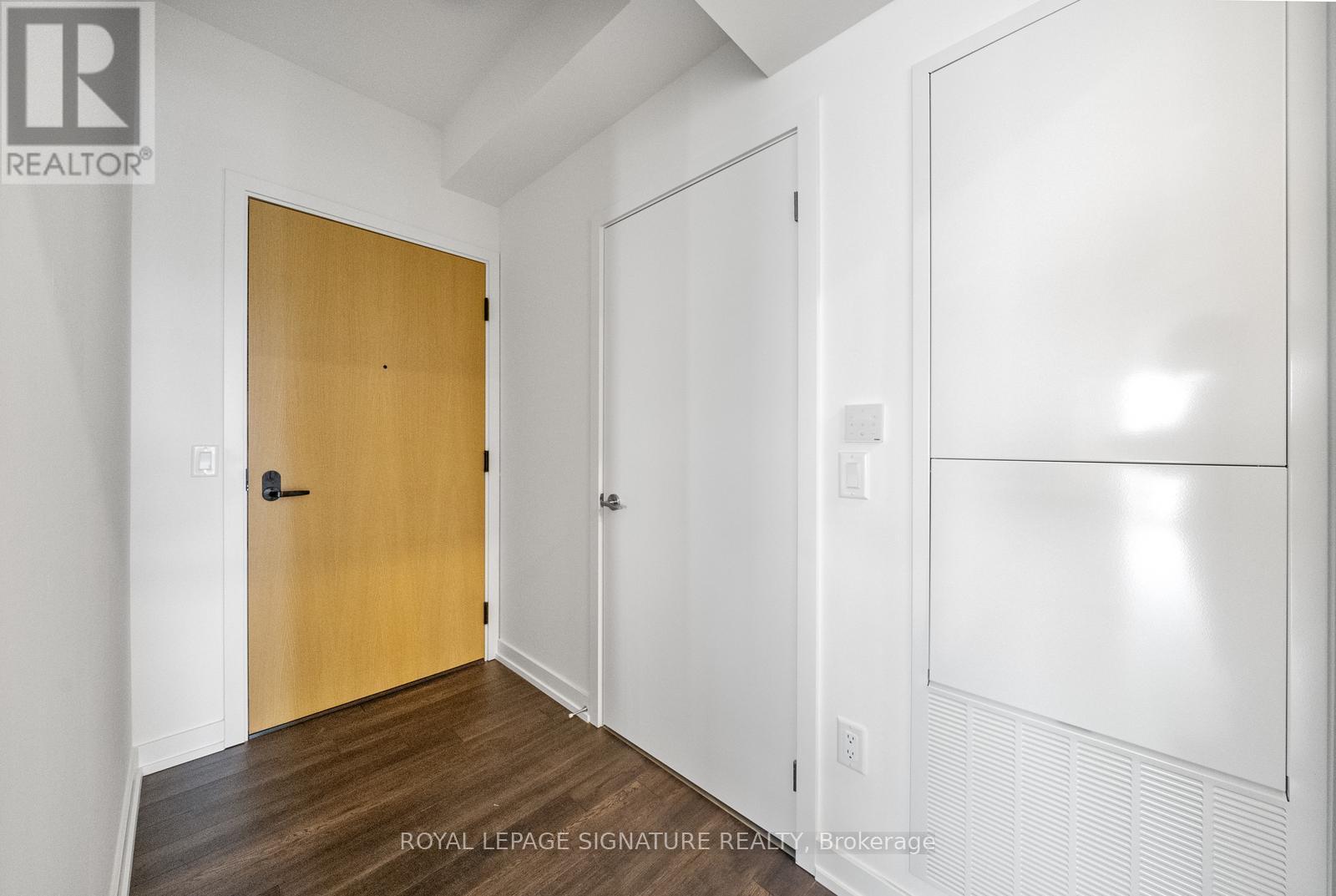 2207 - 89 Church Street, Toronto, Ontario M5C 2G3 - Photo 3 - C13710296