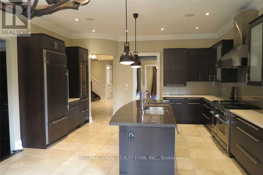 76 De Vere Gardens, Toronto, Ontario M5M 3E9 - Photo 10 - C13710320