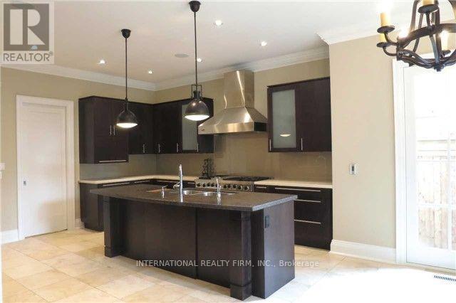 76 De Vere Gardens, Toronto, Ontario M5M 3E9 - Photo 11 - C13710320