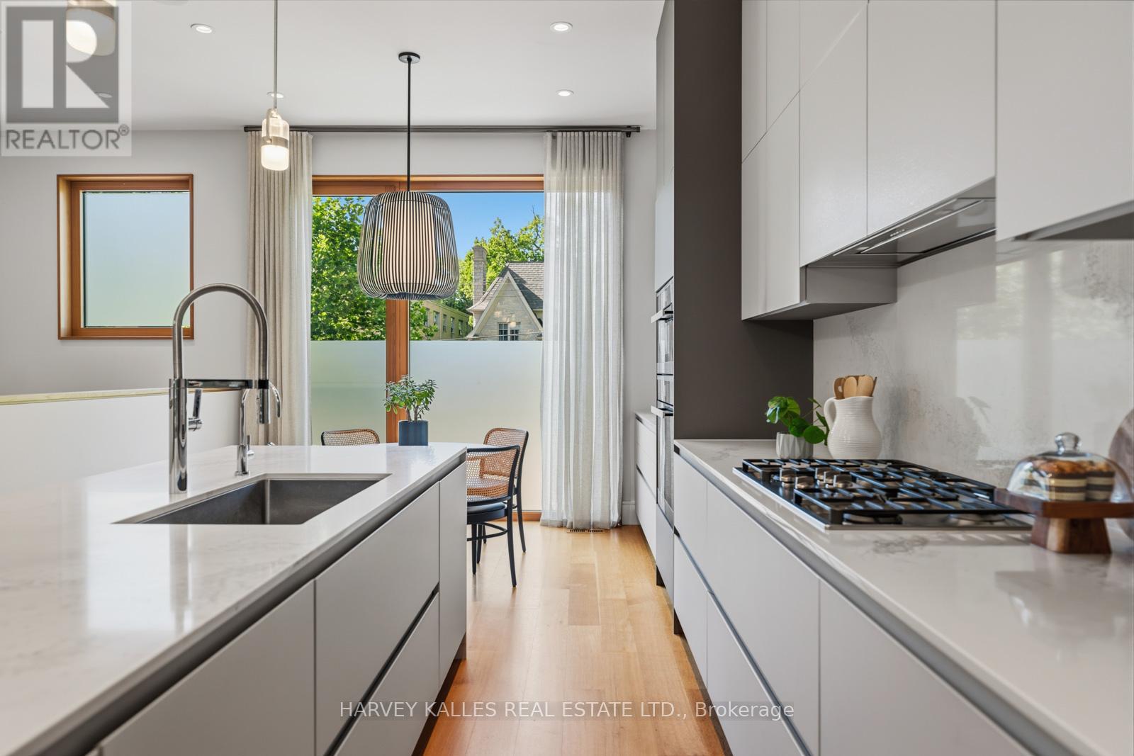 67 Heath Street W, Toronto, Ontario  M4V 1T2 - Photo 16 - C13710328