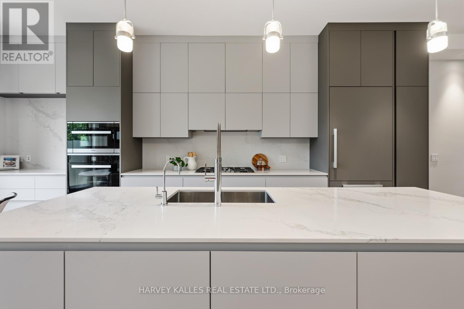 67 Heath Street W, Toronto, Ontario  M4V 1T2 - Photo 17 - C13710328
