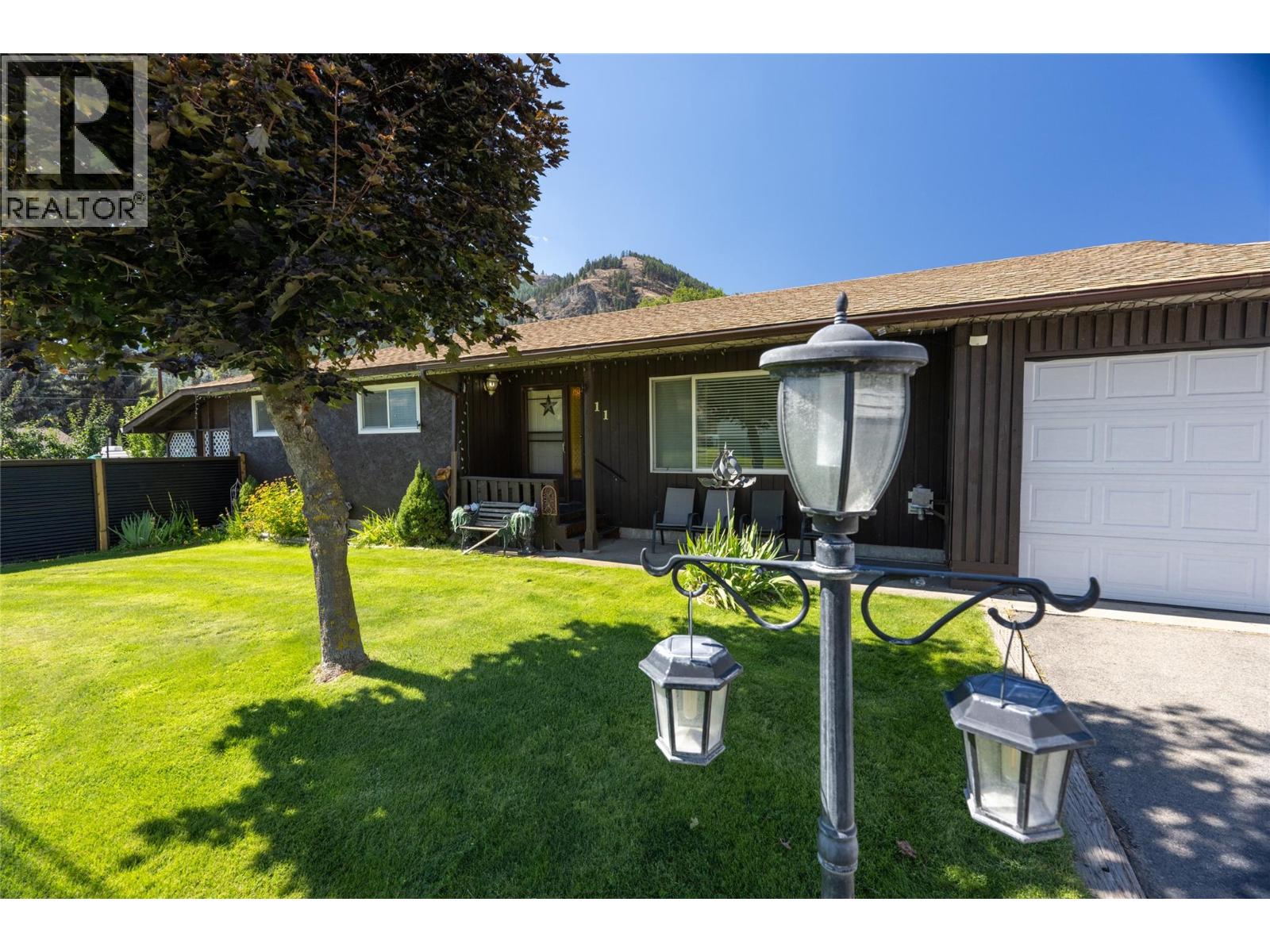411 Gertrude Street, Midway, British Columbia