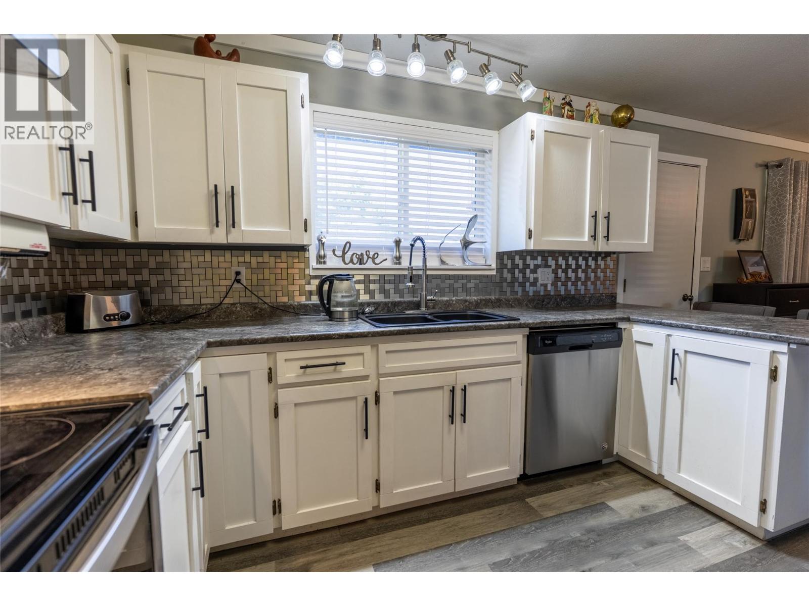 411 Gertrude Street, Midway, British Columbia  V0H 1M0 - Photo 19 - 10398715