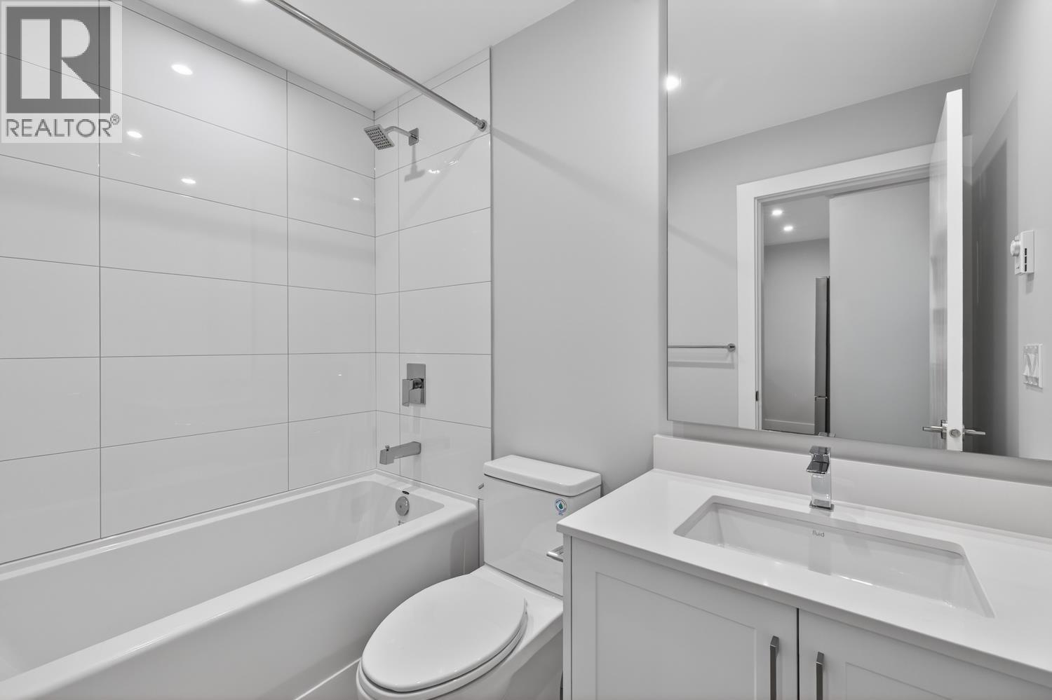 210 1930 Starling Drive, Tsawwassen, British Columbia  V4M 0H1 - Photo 20 - R3092679