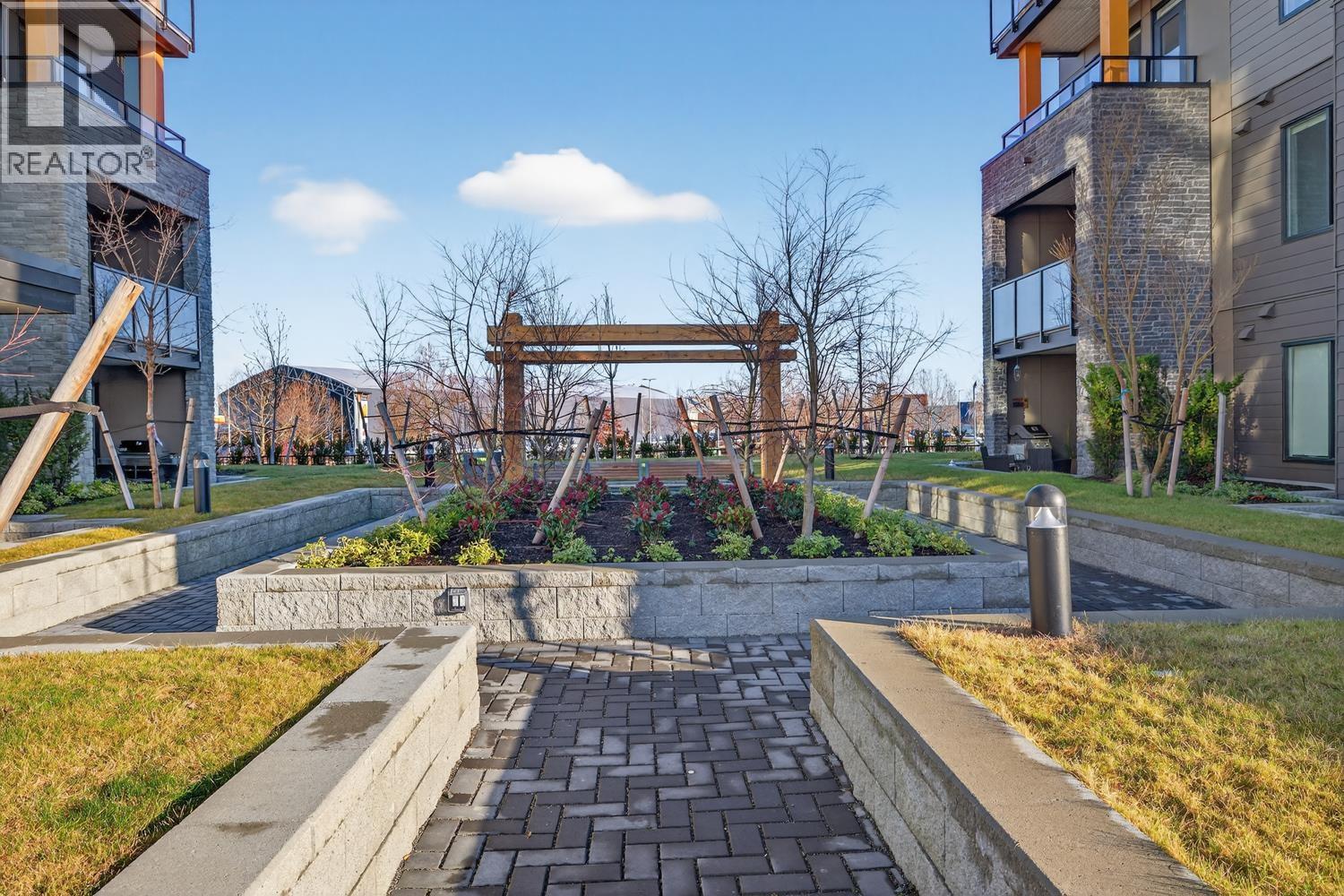 210 1930 Starling Drive, Tsawwassen, British Columbia  V4M 0H1 - Photo 3 - R3092679