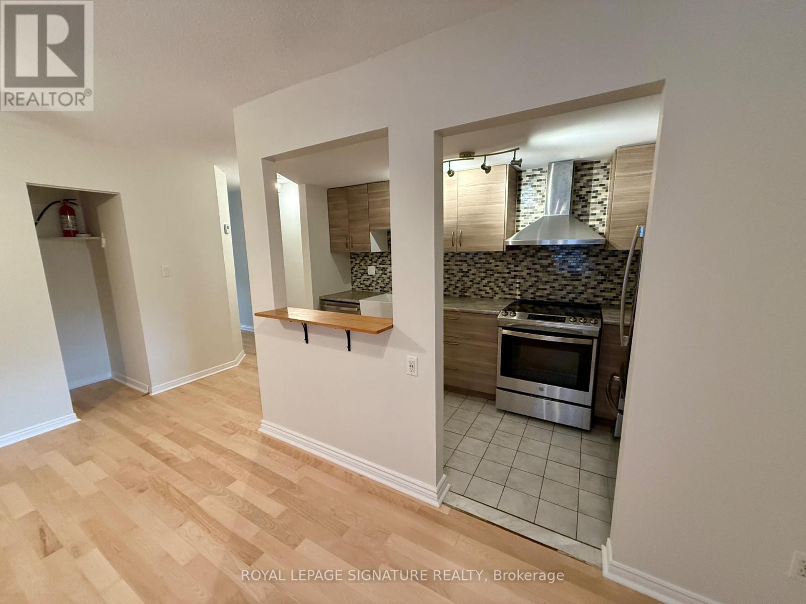 Main Floor - 60 Glen Manor Drive, Toronto, Ontario M4E 2X2 - Photo 10 - E13710260