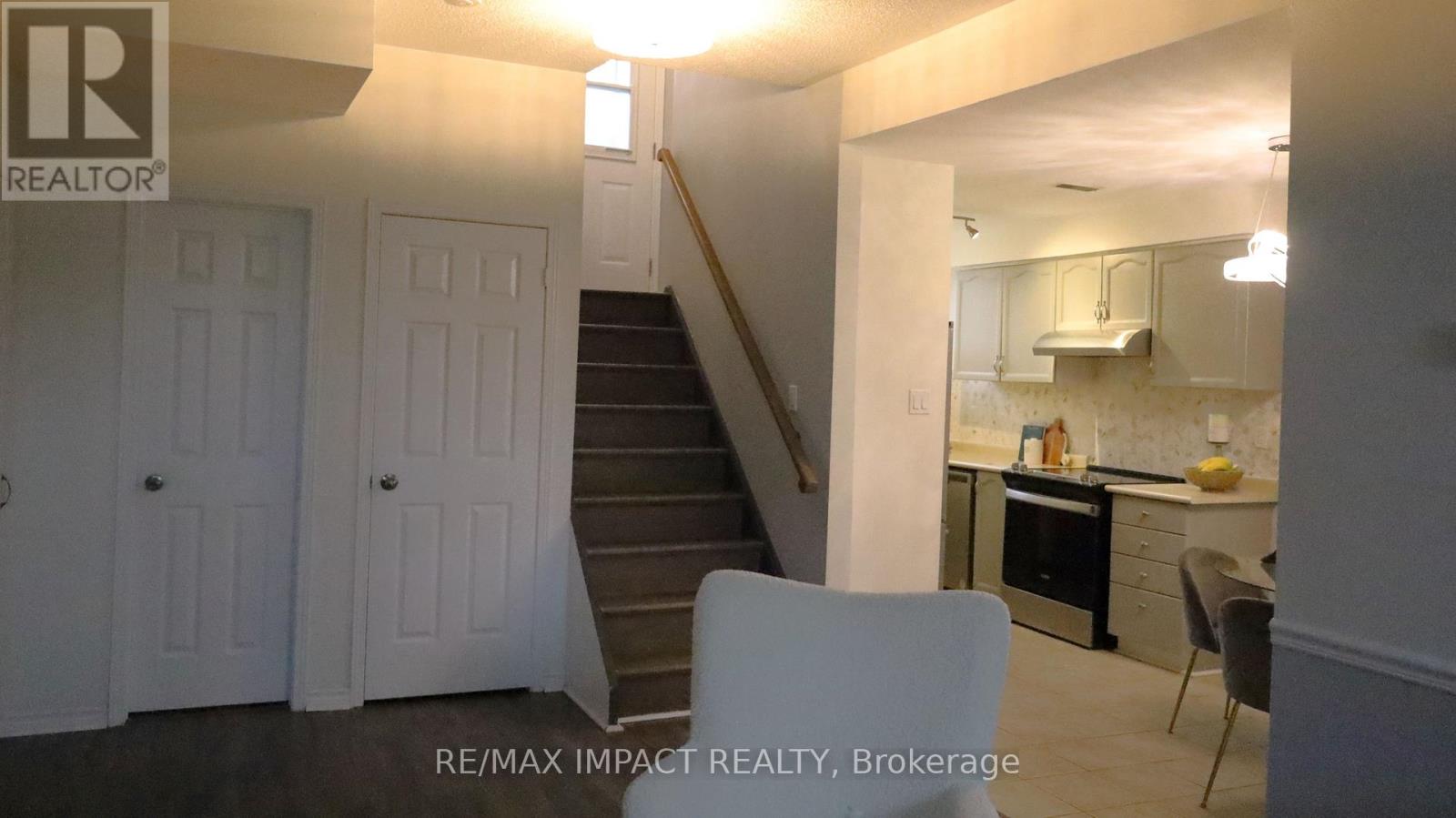 11 Fenwick Avenue, Clarington, Ontario  L1C 4R6 - Photo 14 - E13710288