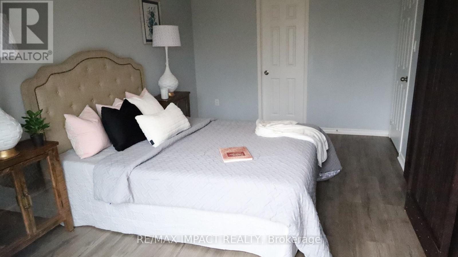 11 Fenwick Avenue, Clarington, Ontario  L1C 4R6 - Photo 17 - E13710288