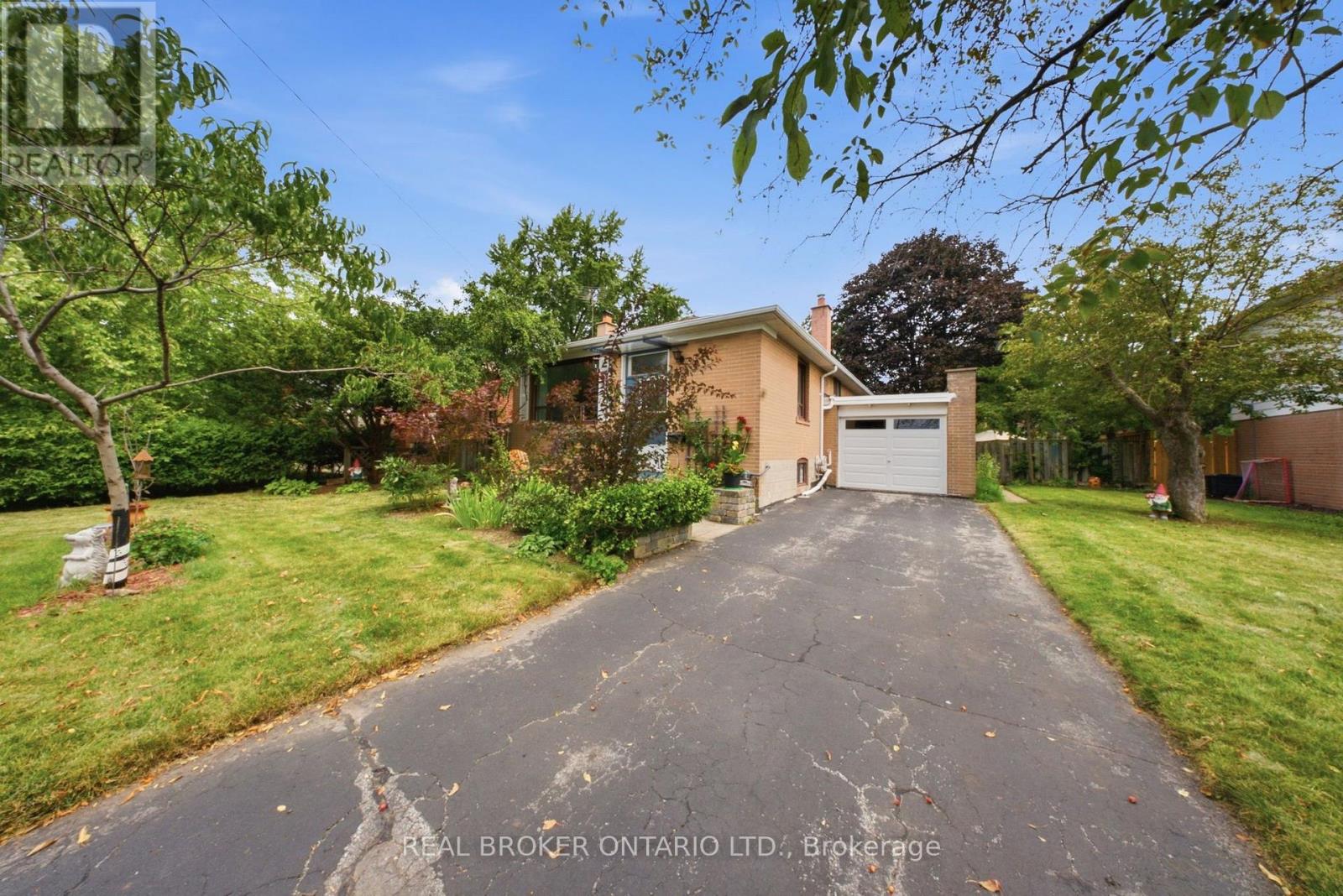 88 Cavehill Crescent, Toronto, Ontario  M1R 4P9 - Photo 2 - E13710300