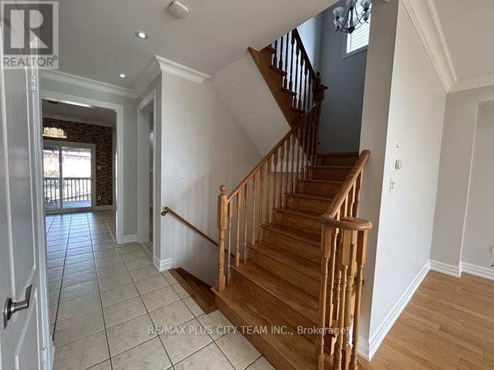59 Trish Drive, Richmond Hill, Ontario  L4E 5C4 - Photo 13 - N13710202
