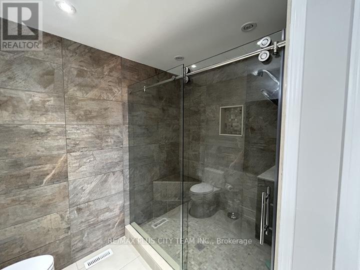 59 Trish Drive, Richmond Hill, Ontario  L4E 5C4 - Photo 17 - N13710202