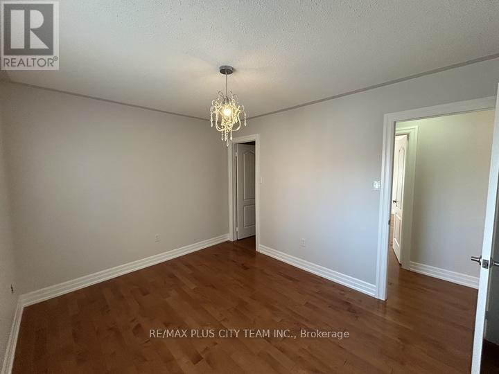 59 Trish Drive, Richmond Hill, Ontario  L4E 5C4 - Photo 21 - N13710202