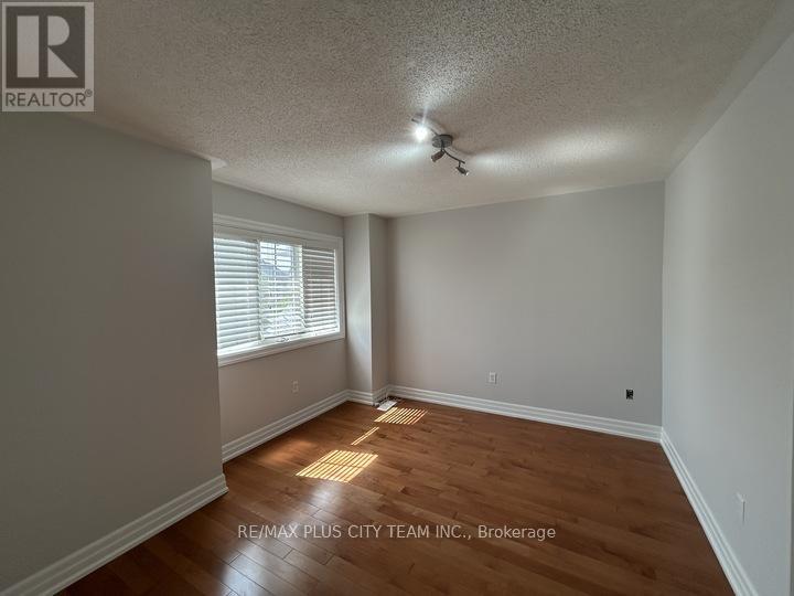 59 Trish Drive, Richmond Hill, Ontario  L4E 5C4 - Photo 23 - N13710202